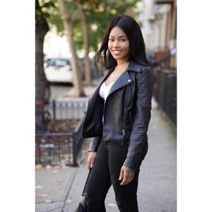 Meet your Posher, Stephanie